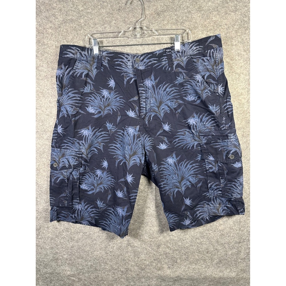 Free Planet Mens Size 44 Floral Cargo Shorts Blue Casual Cotton